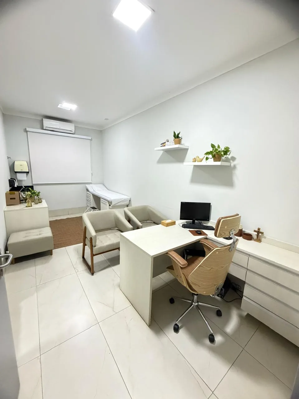Consultório médico para atendimento geriátrico
