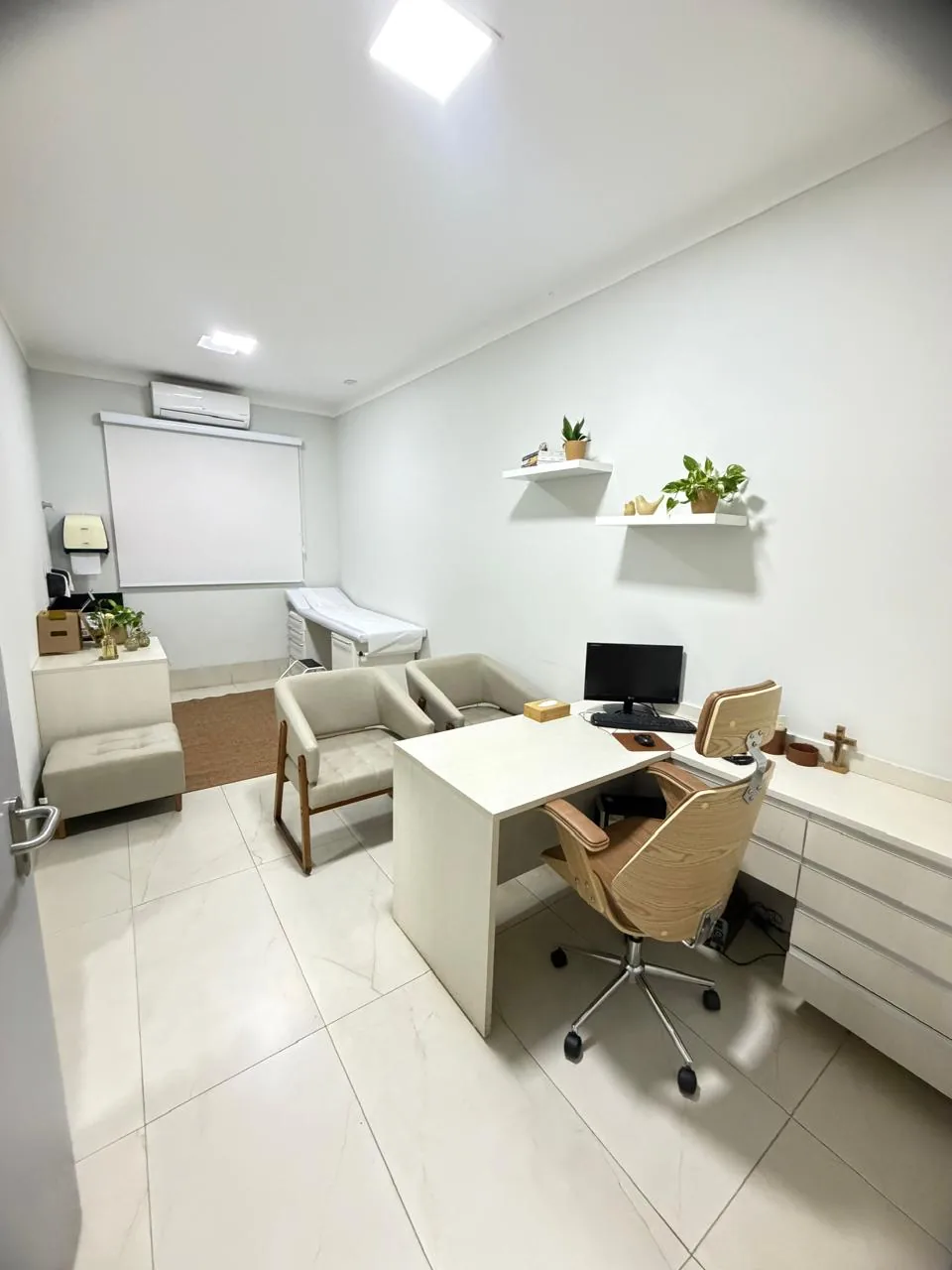 Recepção e sala de acolhimento da Clínica Lotus em Ribeirão Preto